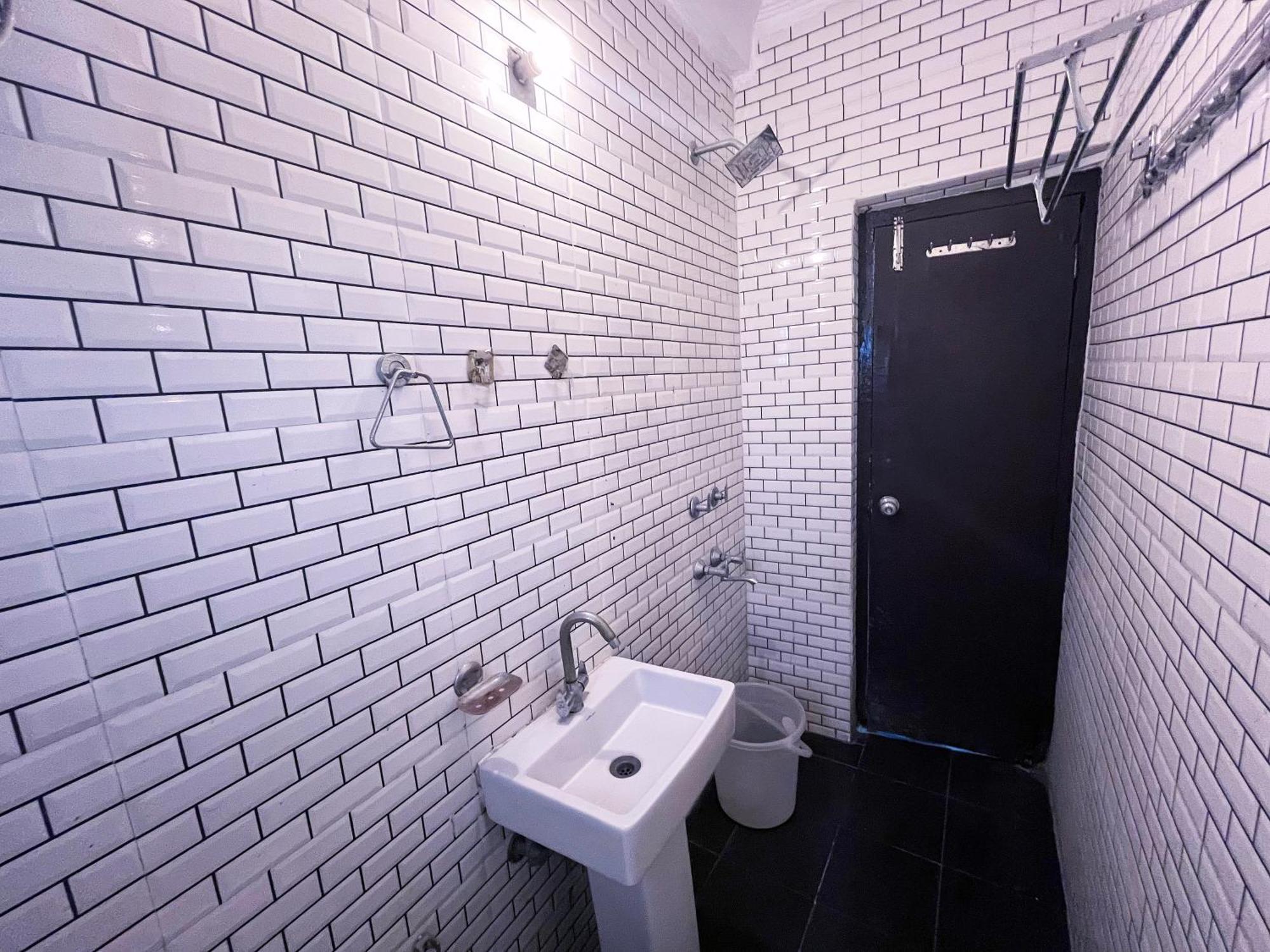 Hotel Darpan Palace -new Delhi Railway Station 2*