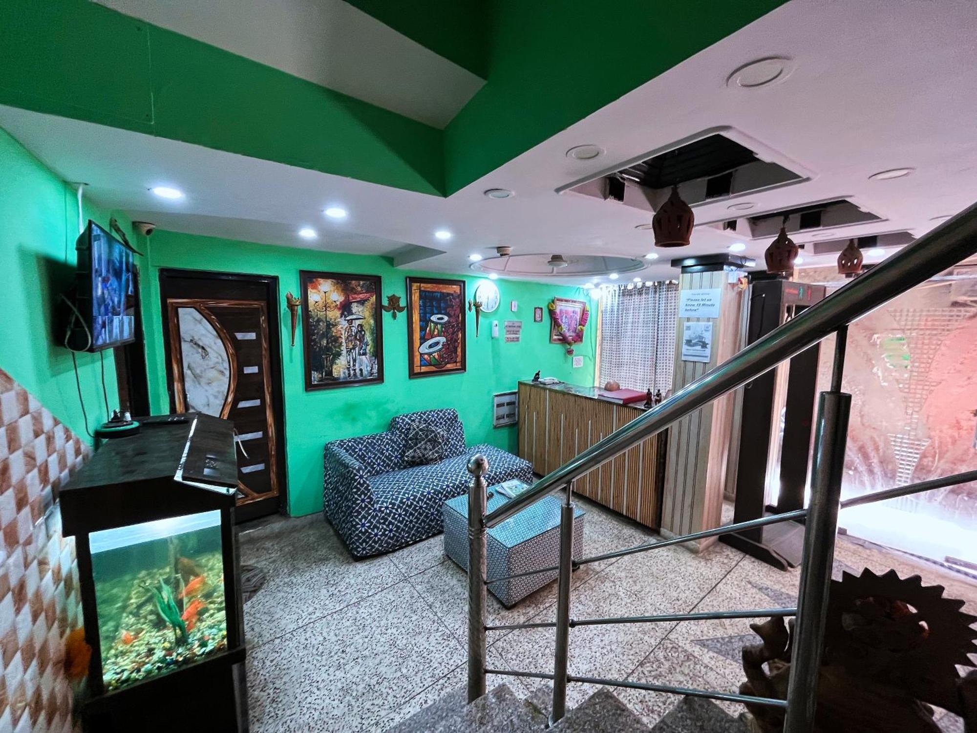 Hotel Darpan Palace -new Delhi Railway Station