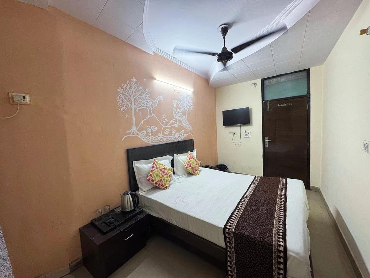 Darpan Palace -new Delhi Railway Station Hotel New Delhi