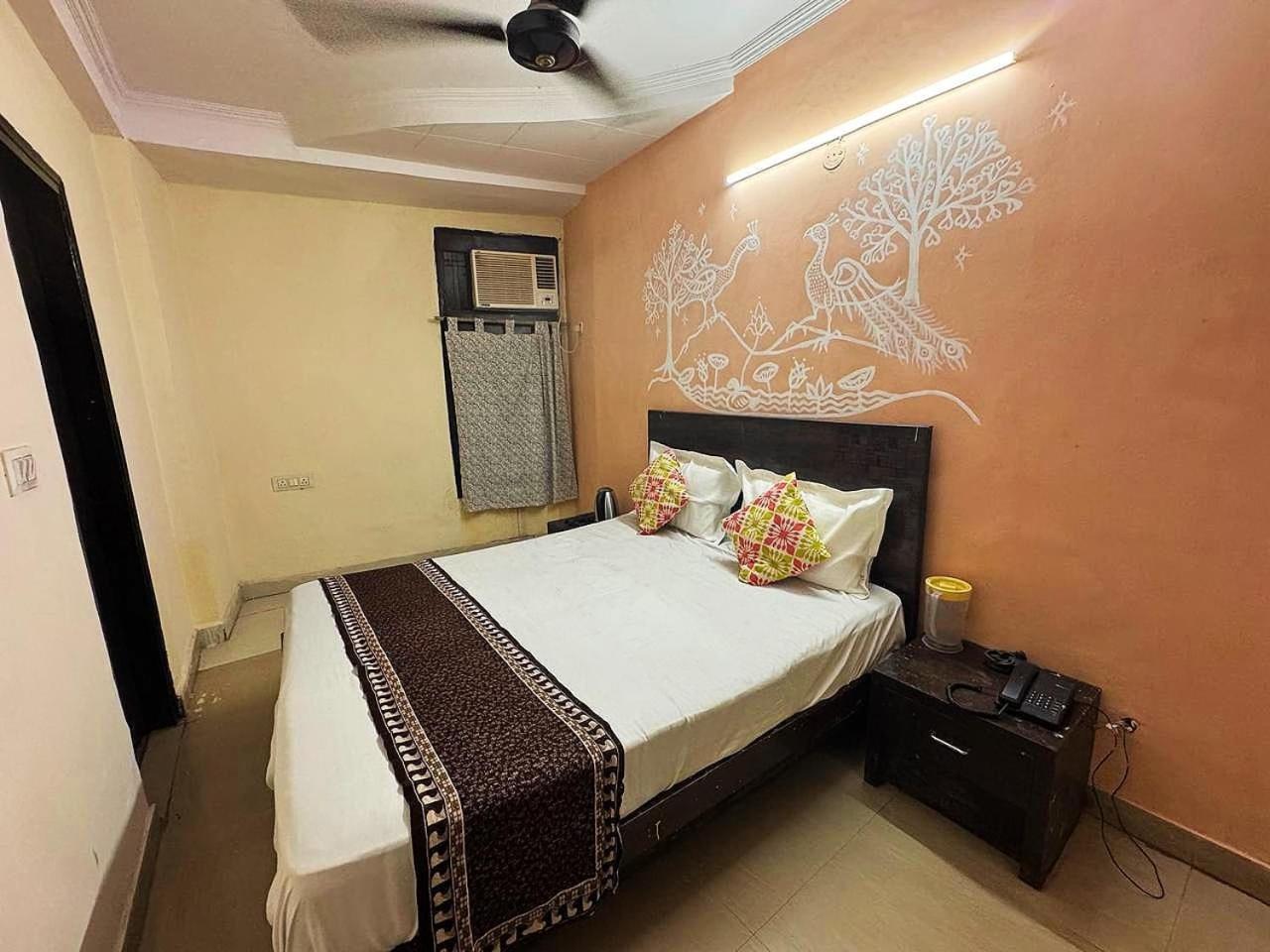 Hotel Darpan Palace -new Delhi Railway Station New Delhi